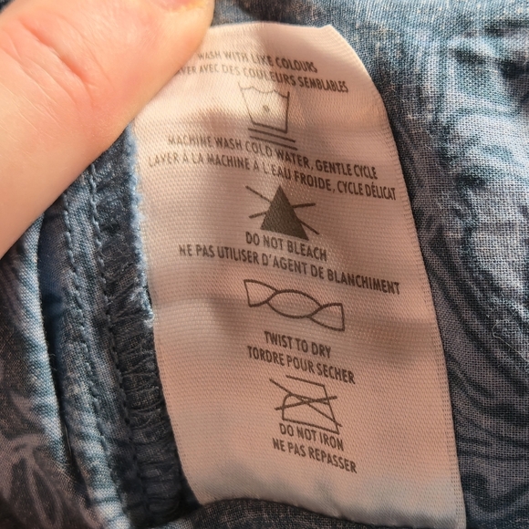 Denver Hayes XL Blouse Button Up Hawaiian Style Blue Ombre Floral  Resort Travel - Picture 14 of 14